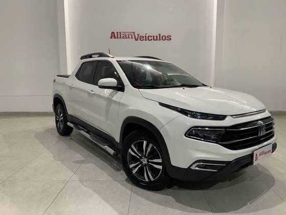 FIAT TORO 2.0 16V TURBO DIESEL FREEDOM 4WD AT9 FIAT TORO 2.0 16V TURBO DIESEL FREEDOM 4WD AT9